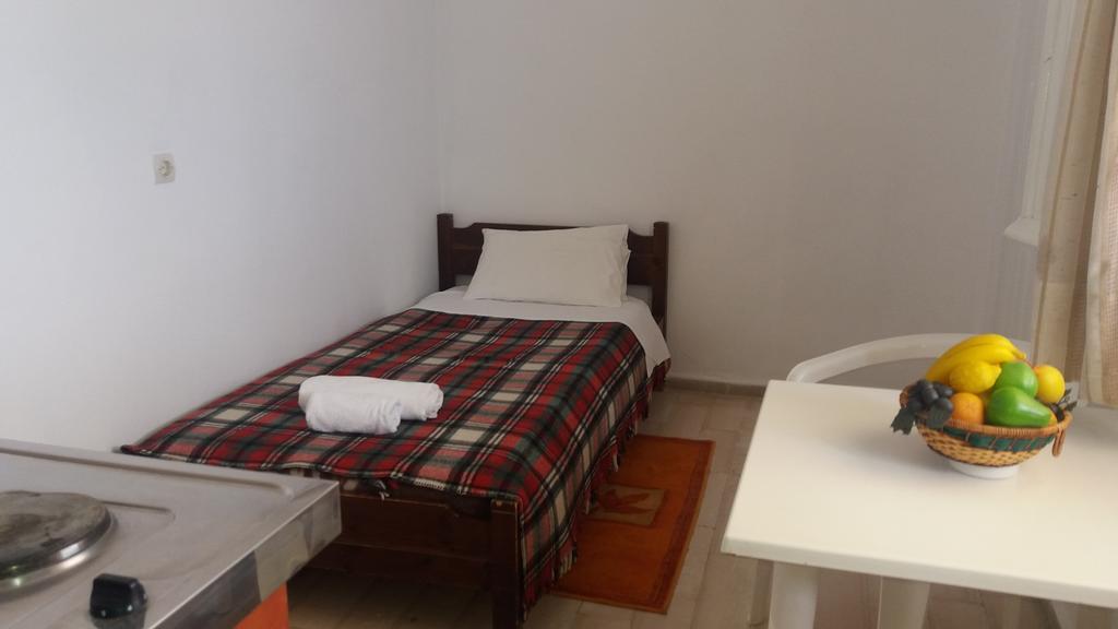 Litharia Apartments Benitses  Ngoại thất bức ảnh